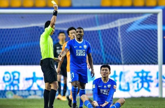  摩纳哥队长红牌停赛无缘生死战  