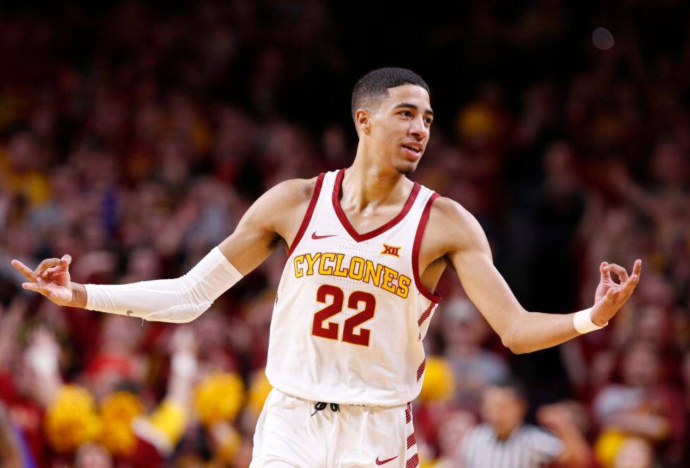  哈利伯顿全能发挥送三双，国王客场轻取马刺