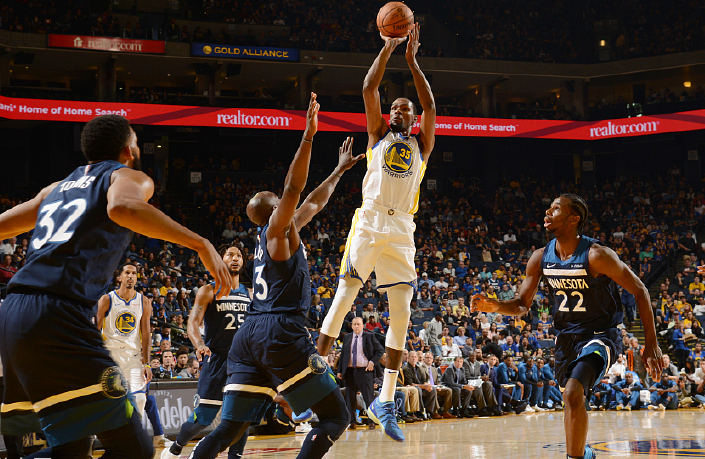  杜兰特关键球失准，太阳末节崩盘负于森林狼